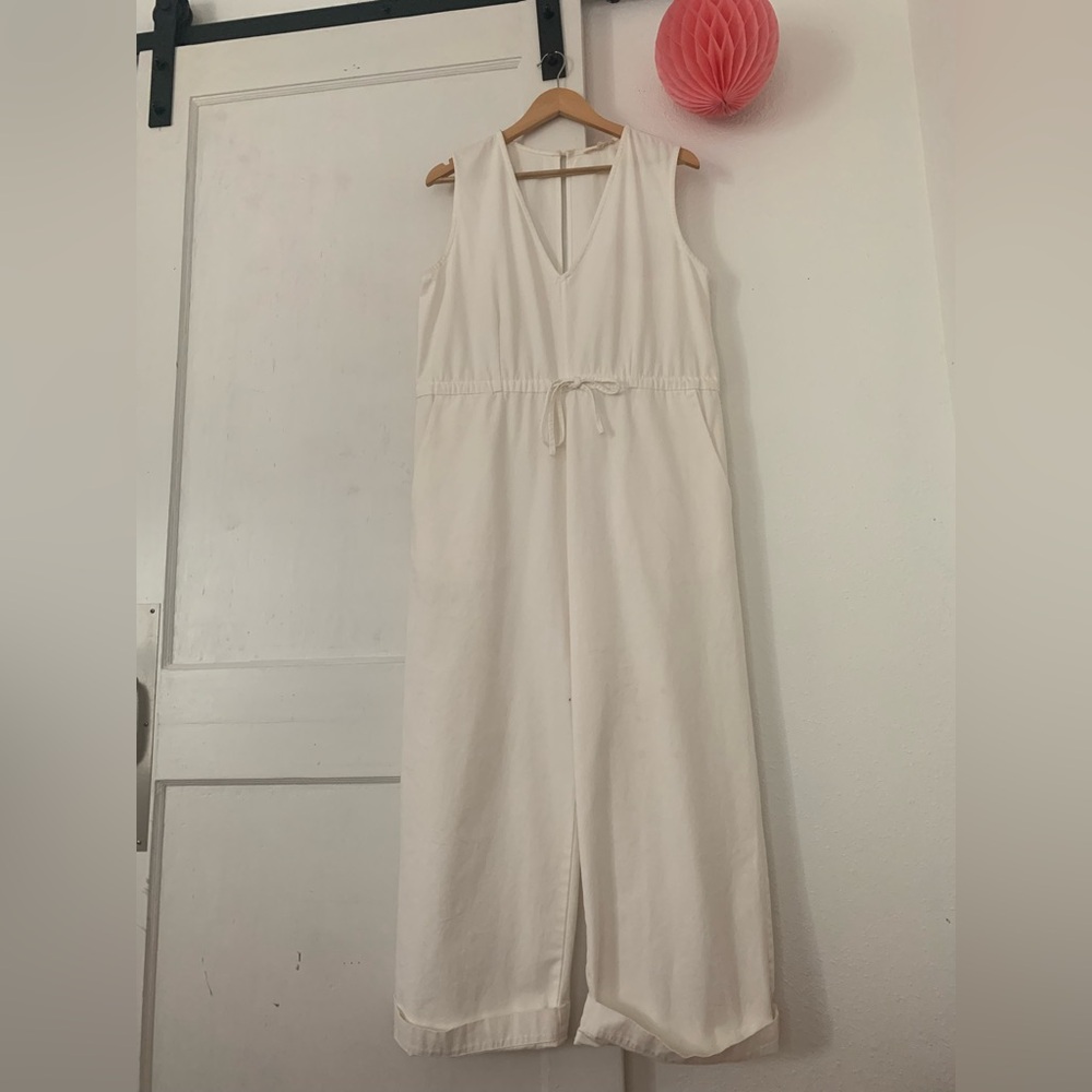 Ali Golden  Sleeveless Jumpsuit sz L